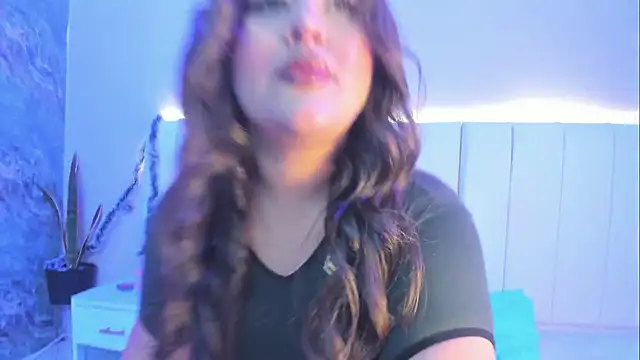 Snapshot of laurengarcia chatting on December 4, 2025, 10:46 am laurengarcia online show from December 4, 2025, 10:46 am