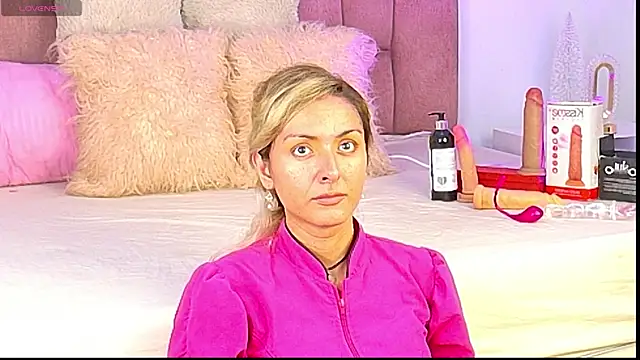 Snapshot of Lunitaa_Diva chatting on December 3, 2025, 1:09 pm Lunitaa Diva online show from December 3, 2025, 1:09 pm