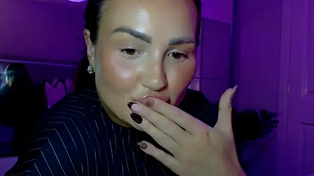 Snapshot of Ruby_brooksxo chatting on December 18, 2025, 9:32 pm Ruby brooksxo online show from December 18, 2025, 9:32 pm