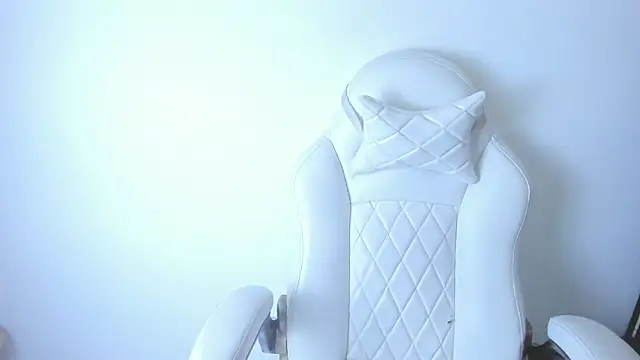 veronicaa squirt online show from March 23, 2026, 4:16 am