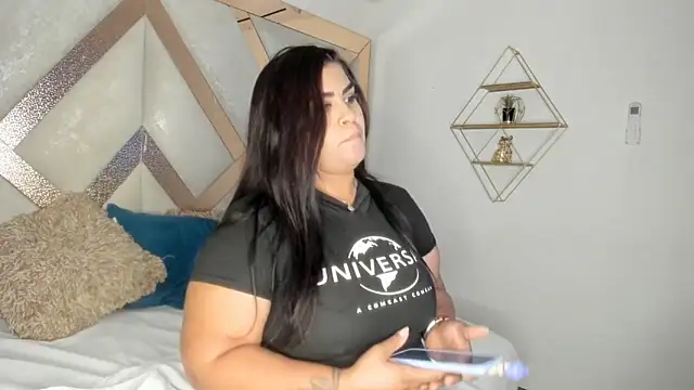 lathiffa online show from January 6, 2026, 11:18 pm