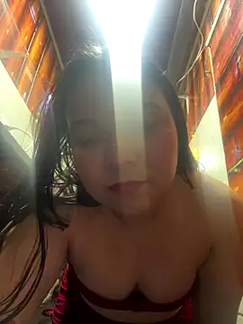 Snapshot of Sweet_Sasha_01 chatting on December 16, 2025, 2:27 am Sweet Sasha 01 online show from December 16, 2025, 2:27 am