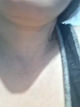 Snapshot of vanezassssss chatting on February 18, 2026, 3:02 am vanezassssss online show from February 18, 2026, 3:02 am