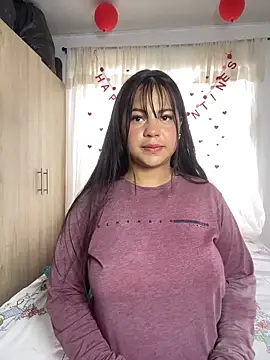 katthyasmitth online show from February 19, 2026, 9:33 pm