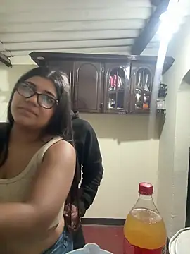 Snapshot of AlexisAndMartina3 chatting on December 16, 2025, 12:26 am AlexisAndMartina3 online show from December 16, 2025, 12:26 am