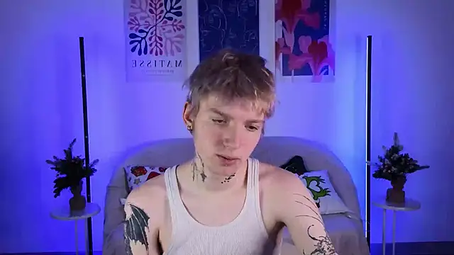 Snapshot of TRAVIS_CLAS chatting on December 5, 2025, 8:27 pm TRAVIS CLAS online show from December 5, 2025, 8:27 pm