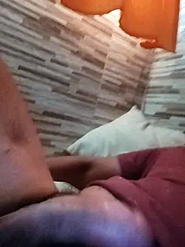 Snapshot of Aleko590 chatting on February 6, 2026, 9:29 pm Aleko590 online show from February 6, 2026, 9:29 pm