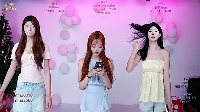 CM---002 online show from February 9, 2026, 12:36 am