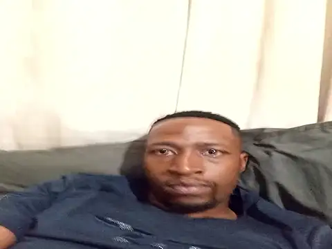 Snapshot of Grim_Wolfy chatting on December 15, 2025, 10:25 pm Grim Wolfy online show from December 15, 2025, 10:25 pm