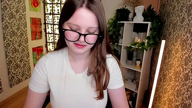 Snapshot of Lana_Moon__ chatting on November 22, 2025, 8:24 am Lana Moon online show from November 22, 2025, 8:24 am