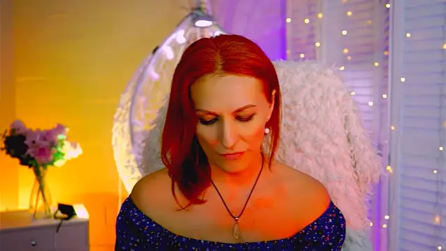 Snapshot of DianaTorrens chatting on December 5, 2025, 9:51 am DianaTorrens online show from December 5, 2025, 9:51 am