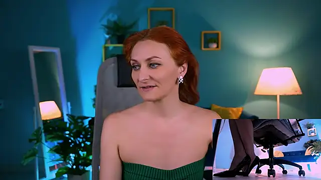 Snapshot of DianaTorrens chatting on December 20, 2025, 12:34 pm DianaTorrens online show from December 20, 2025, 12:34 pm