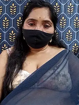 Snapshot of Soni-queen chatting on November 22, 2025, 7:13 pm Soni-queen online show from November 22, 2025, 7:13 pm