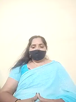 Snapshot of Soni-queen chatting on December 1, 2025, 5:29 pm Soni-queen online show from December 1, 2025, 5:29 pm