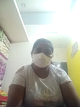 Snapshot of Soni-queen chatting on December 16, 2025, 5:40 pm Soni-queen online show from December 16, 2025, 5:40 pm