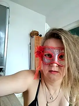 Snapshot of MissShlem chatting on November 24, 2025, 12:49 pm MissShlem online show from November 24, 2025, 12:49 pm