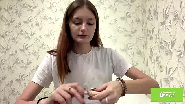 Snapshot of TishGiardino chatting on December 5, 2025, 8:45 am TishGiardino online show from December 5, 2025, 8:45 am