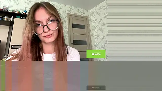 Snapshot of TishGiardino chatting on December 15, 2025, 12:15 am TishGiardino online show from December 15, 2025, 12:15 am