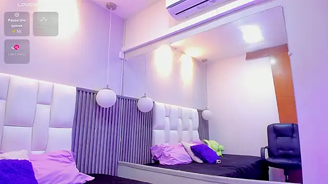 Snapshot of jazmin_gil chatting on November 27, 2025, 11:56 am jazmin gil online show from November 27, 2025, 11:56 am