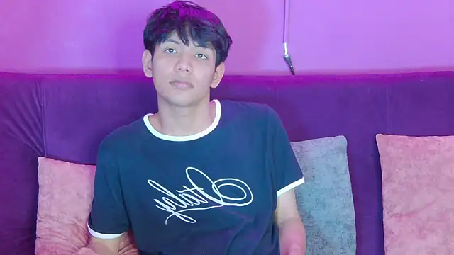 Snapshot of Liam_Sinclair chatting on January 14, 2026, 8:25 pm Liam Sinclair online show from January 14, 2026, 8:25 pm