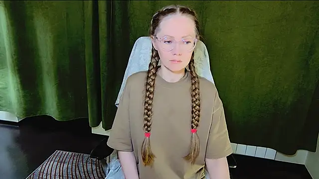 Snapshot of G0LDI chatting on February 10, 2026, 2:10 pm G0LDI online show from February 10, 2026, 2:10 pm