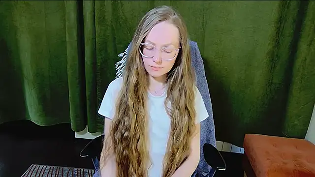 Snapshot of G0LDI chatting on February 22, 2026, 2:59 pm G0LDI online show from February 22, 2026, 2:59 pm