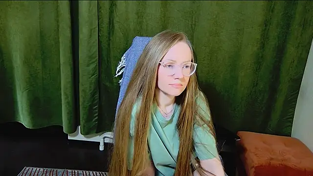 Snapshot of G0LDI chatting on March 3, 2026, 3:51 pm G0LDI online show from March 3, 2026, 3:51 pm