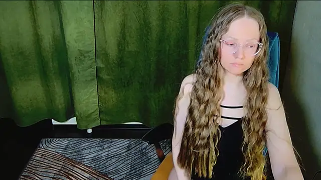 Snapshot of G0LDI chatting on March 27, 2026, 5:23 pm G0LDI online show from March 27, 2026, 5:23 pm