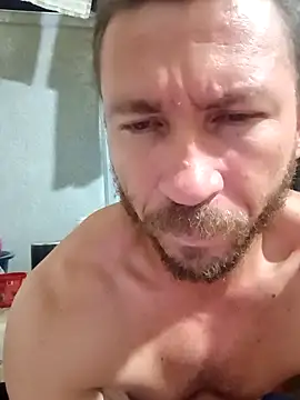 RobertoLuiz84 online show from March 11, 2026, 4:18 am