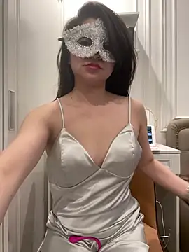 Snapshot of Queen-of-Love chatting on January 16, 2026, 12:31 pm Queen-of-Love online show from January 16, 2026, 12:31 pm