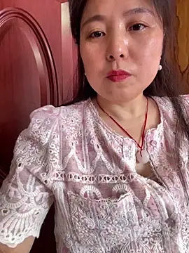tianwei2567 online show from May 13, 2026, 5:05 am