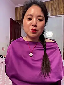 tianwei2567 online show from May 17, 2026, 8:16 pm