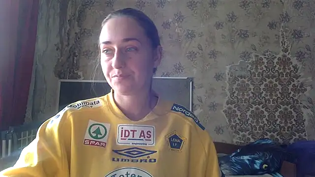 Snapshot of Vassila69 chatting on December 15, 2025, 10:19 am Vassila69 online show from December 15, 2025, 10:19 am