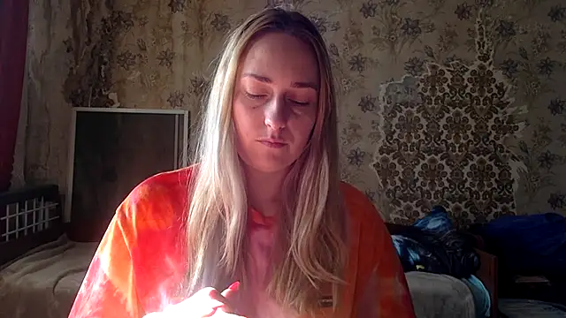 Snapshot of Vassila69 chatting on December 16, 2025, 9:36 am Vassila69 online show from December 16, 2025, 9:36 am