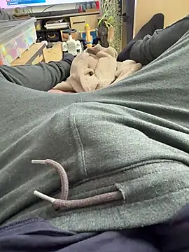 Snapshot of DuoMystic chatting on February 9, 2026, 10:19 am DuoMystic online show from February 9, 2026, 10:19 am