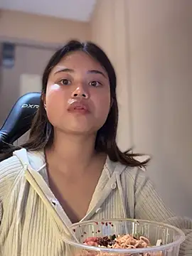 Snapshot of Toffee-00 chatting on December 3, 2025, 11:41 am Toffee-00 online show from December 3, 2025, 11:41 am