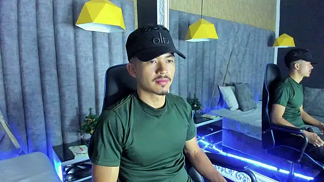 Snapshot of NicolaiKarav chatting on December 14, 2025, 12:43 pm NicolaiKarav online show from December 14, 2025, 12:43 pm