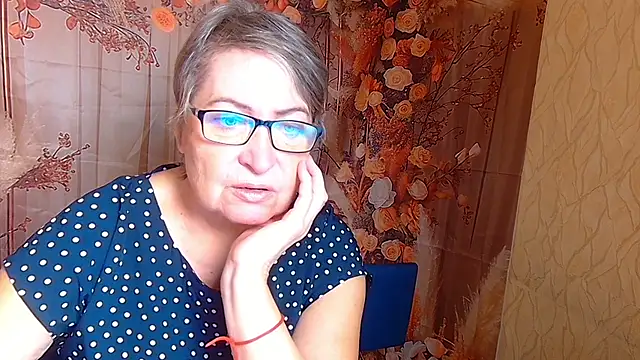 Snapshot of OlgaLuck chatting on December 2, 2025, 6:19 am OlgaLuck online show from December 2, 2025, 6:19 am