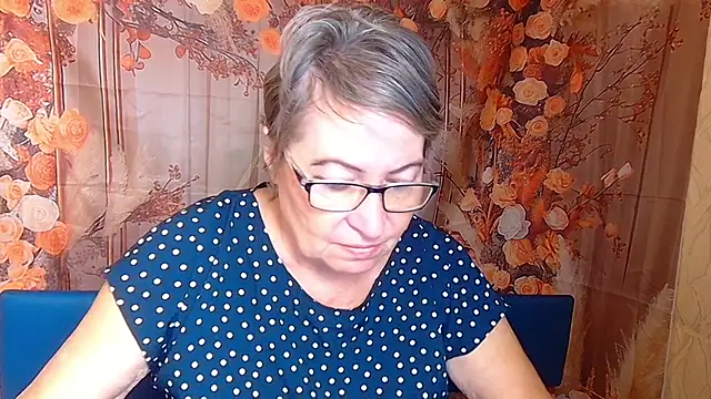 Snapshot of OlgaLuck chatting on December 3, 2025, 6:32 am OlgaLuck online show from December 3, 2025, 6:32 am