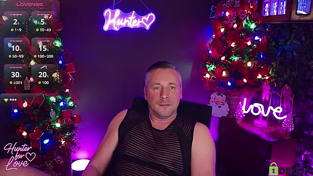 Snapshot of Hunter_Fl chatting on December 14, 2025, 3:28 pm Hunter Fl online show from December 14, 2025, 3:28 pm