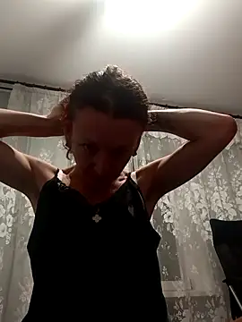 AlisKiv online show from November 26, 2025, 6:09 pm