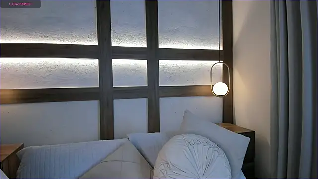 Snapshot of SarhaVega chatting on December 5, 2025, 2:03 pm SarhaVega online show from December 5, 2025, 2:03 pm