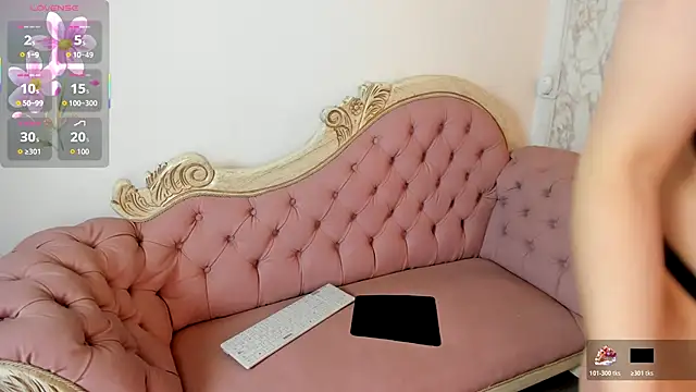 Snapshot of Mysterius_Woman chatting on December 3, 2025, 1:20 pm Mysterius Woman online show from December 3, 2025, 1:20 pm