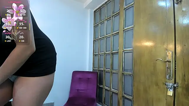 Snapshot of Mysterius_Woman chatting on December 4, 2025, 12:58 pm Mysterius Woman online show from December 4, 2025, 12:58 pm