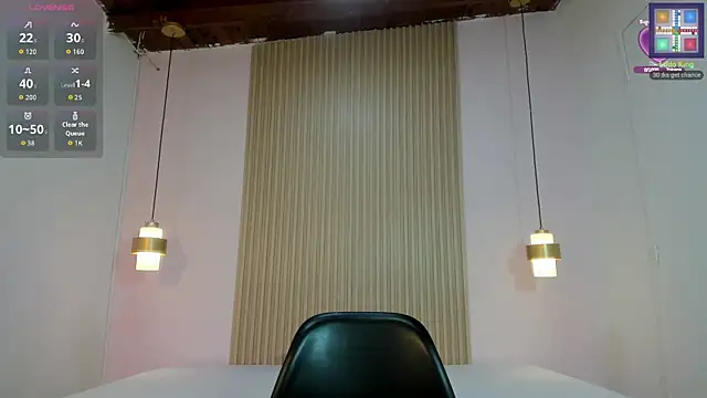 Snapshot of Izelevans chatting on February 23, 2026, 12:24 pm Izelevans online show from February 23, 2026, 12:24 pm