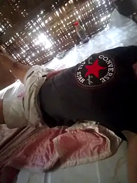 lovelycarla32 online show from November 26, 2025, 2:45 am