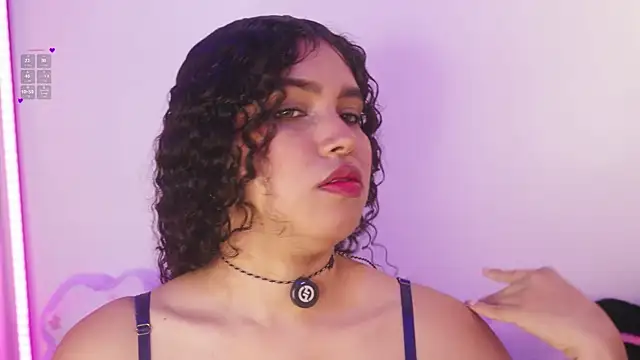 EloiseSweetxx online show from April 11, 2026, 12:31 pm