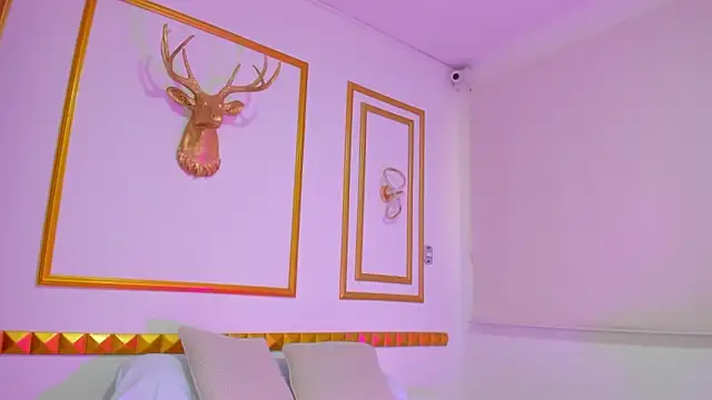 zully28  online show from December 21, 2025, 12:23 pm