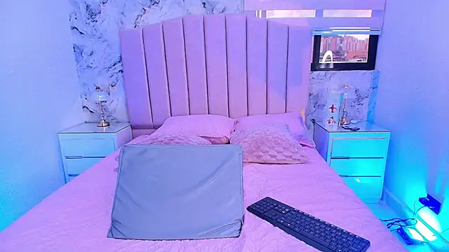 Snapshot of katsumi_yan chatting on December 3, 2025, 7:34 pm katsumi yan online show from December 3, 2025, 7:34 pm