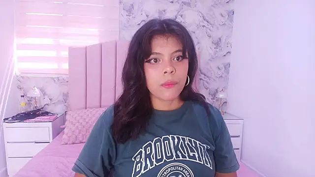 Snapshot of katsumi_yan chatting on April 4, 2026, 7:11 pm katsumi yan online show from April 4, 2026, 7:11 pm